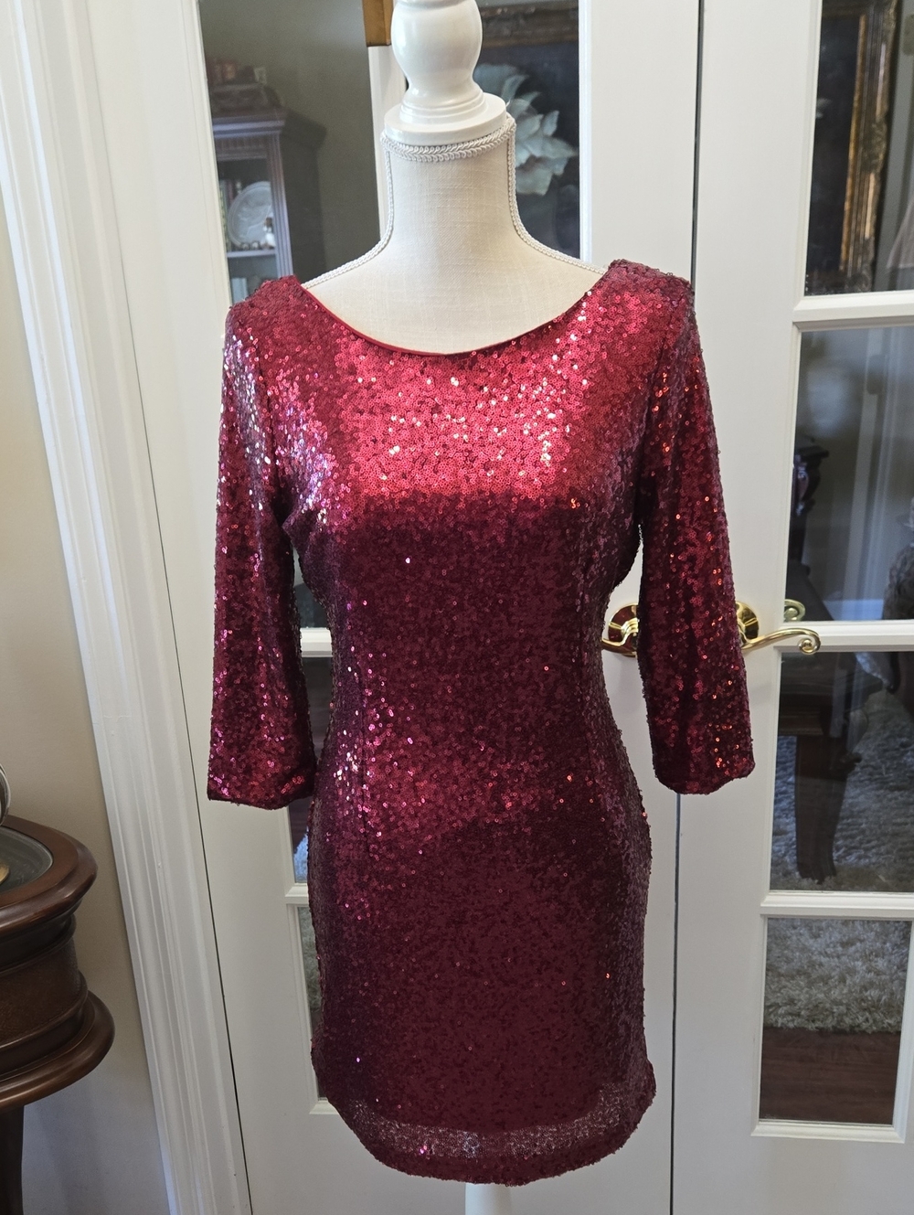 Red Clover Sparkling Burgundy Sequin Mini Dress Boat Neck 3/4 Sleeve Large NEW